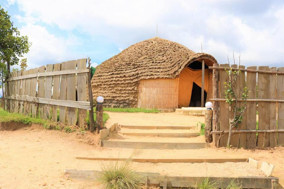 Kitabi Ecocenter Hotel Gabegi Exterior photo