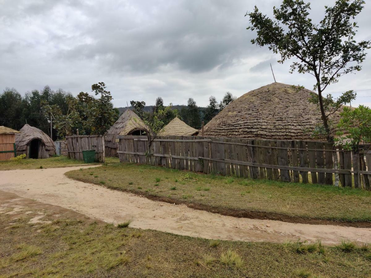 Kitabi Ecocenter Hotel Gabegi Exterior photo